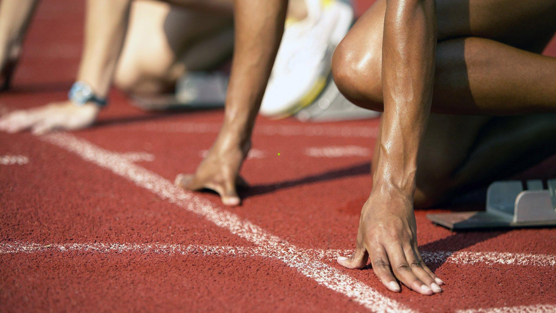 林良铭破荒滑跪点燃主场，战术制胜双杀广州城