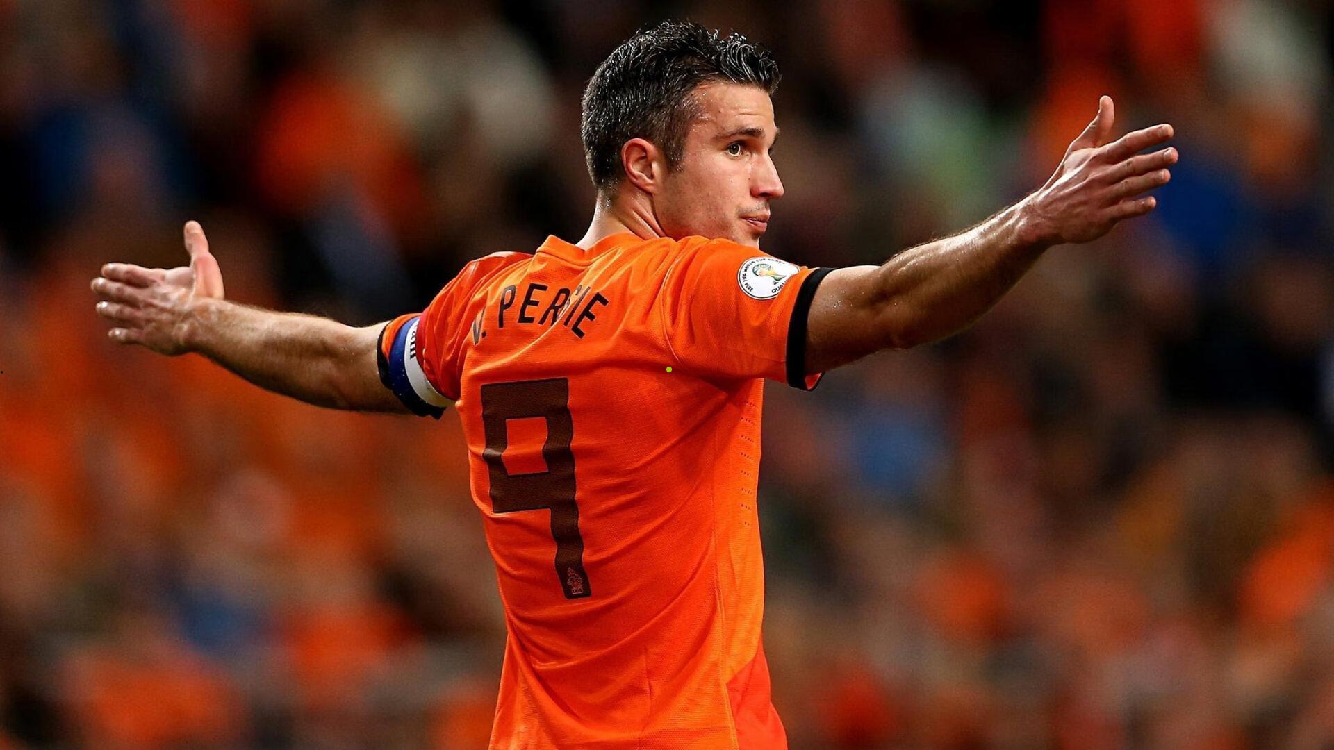 卡纳瓦罗强调战术主动权 直言郑智角色接班早有准备